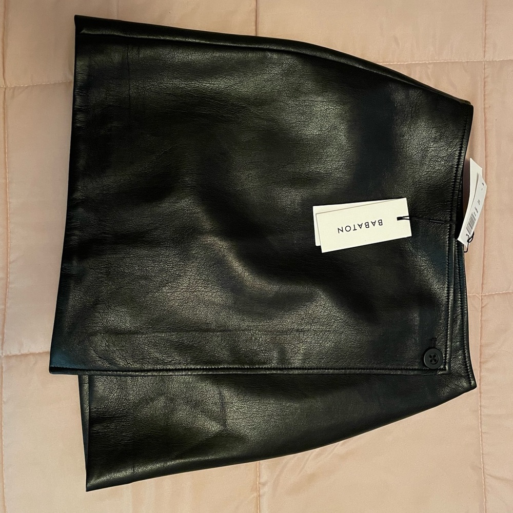 BABATON SKIRT brand new